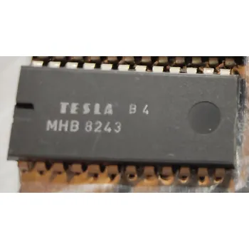 MHB8243 C-Mos expandér 4bity na 16bitů Tesla, DIL 24