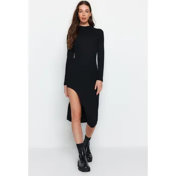 Dámské šaty Trendyol černé žebrované hluboké štěrbiny s detailem vypasované midi strečové pletené šaty Trendyol černá 2343207