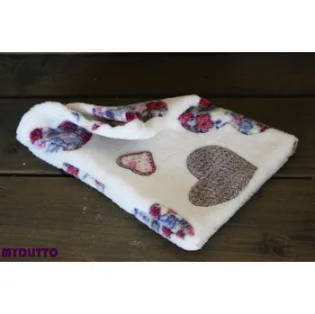 Srdíčka na bílé - jemná fleecová žínka