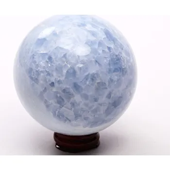 Drahý kámen Magieprirody.cz Kalcit modrý koule 80 mm 685 g přírodní kámen + dřevěný podstavec #K1045