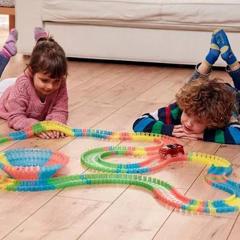 autodráha Deminas | Jedinečná svítící autodráha - DVOJBALENÍ