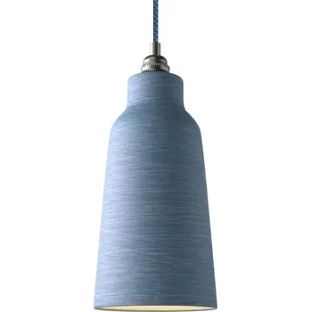creative cables Závěsná lampa s textilním kabelem, keramickým stínidlem tvaru lahve s kovovými detaily Barva: Modrá strukturovaná-bílá