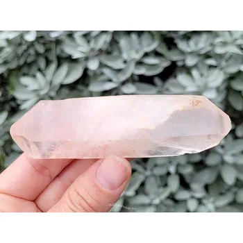 Přírodní kámen Křišťál oboustranný krystal z Madagaskaru 75g