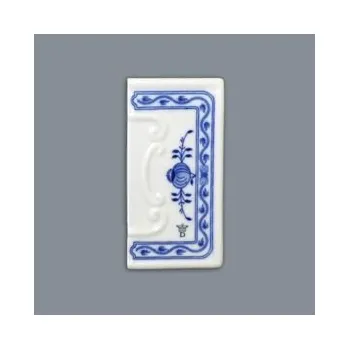 Český porcelán, a.s., Dubí Číslo na dům - rámeček reliéfní / se spodní značkou, 110 x 55 mm, cibulák, Český porcelán