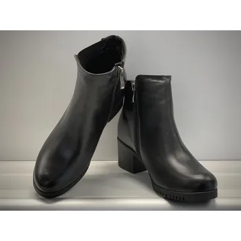 Dámská zdravotní obuv Michal Firýt Dámská nízká kozačka SH - Stivaletto K62 Rozměr: 38