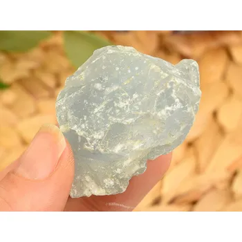 Přírodní kámen Celestýn krystal surový 66g Madagaskar