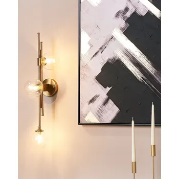 Nástěnná lampa zlatá železo a sklo 3 světla moderní design stropní světlo glamour styl Beliani