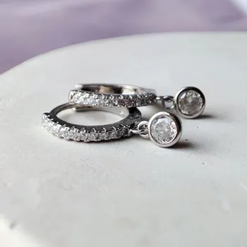 Náušnice Prstýnkárna FROSTY kruhové stříbrné náušnice se zirkony AG 925 ≤ 2,2 g