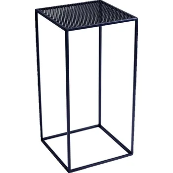 Toaletní stolek Nordic Design Černý kovový odkládací stolek Trixom 30 x 30 cm