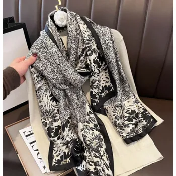 Šála Dámská hedvábná šála č. 51