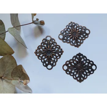 Filigrán, kovový mezidíl, kabošon symetrický antický 47x40 mm, měď Množství: 1 ks