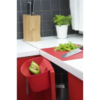 Kuchyňské prkénko Mehrzer, Mehrzer kuchyňský kontejner vhodný nejen pro bambusové prkénko Mehrzer, možnost zavěšení na dvířka