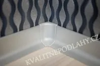 soklová lišta Vnitřní roh pro lištu Q63 / 2 kusy v balení