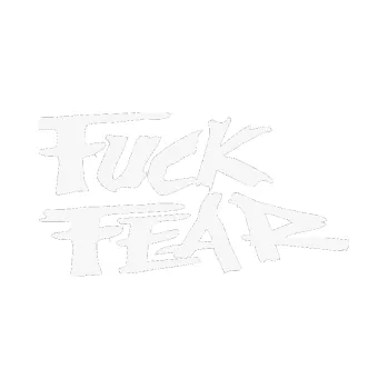 Polep vozidla SAMOLEPKA Fuck fear (09 - bílá) NA AUTO, NÁLEPKA, FÓLIE, POLEP, TUNING, VLASTNÍ TEXT, TISK, AUTOSAMOLEPKY.cz, POLEPY, OBRÁZEK, LOGO, SAMOLEPKY