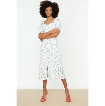 Dámské šaty Dámské šaty Trendyol Flower Trendyol bílá 1788790