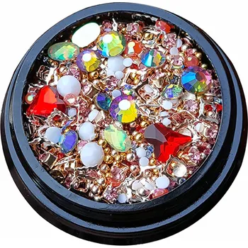 Ozdoby na nehty (nehtová bižuterie) luxury jewelry 09