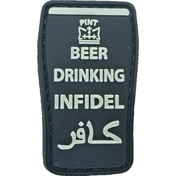 Nášivka WARAGOD Nášivka 3D Beer Drinking Infidel černá 3x5cm