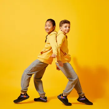 Dámská mikina DOMYOS Dětská bavlněná mikina s kapucí 7 LET ŽLUTÁ