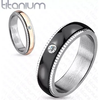 Prsten Prsten z titanu, stříbrná barva, černý pás se zirkonem, vroubky, 6 mm - Velikost: 67