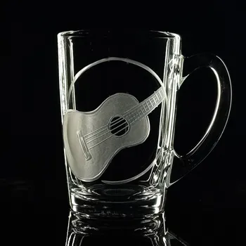 hrnek na čaj 250ml s rytinou ukulele - ručně ryté (broušené) dárková krabička, dárek pro hudebníka