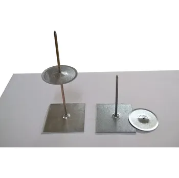 Samolepicí trn s příchytkou 68 mm