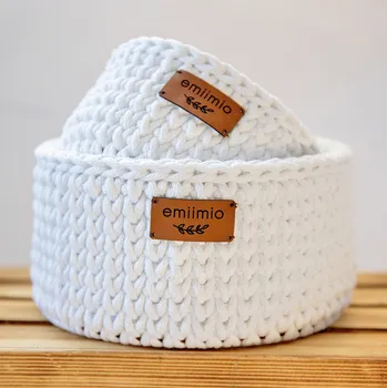 Háčkovaný košík / bílý Velikost košíku: Malý 15 x 9 cm