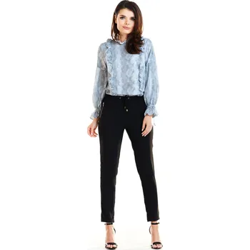 Dámská halenka Efektní halenka se zavazováním za krk a volánky A259 Barva: Šedá, Velikost: L