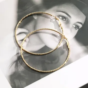 Náušnice Flamenco Mystique Velké Visací Náušnice Zlaté Barvy, Průměr 5.8 cm, Vyrobene ze Slitin Obecných Kovů Bez Niklu a Chromu