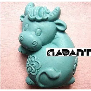 Silikonová forma - Kravička 87 x 56 x 33 mm