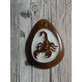 Přívěsek Přívěsek štír (tagua)