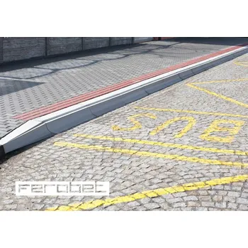 Zahradní obrubník FEROBET Obrubník zastávkový náběhový levý Standard Přírodní 100*40*31-37cm