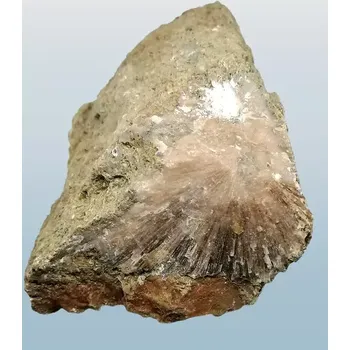 Exkluzivní aragonit z Hořence 760 g tvar sluníčka