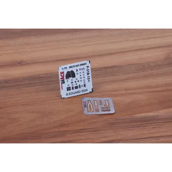 Plastikový model Eduard 1/72 P-51D-15+ SPACE (EDUARD)