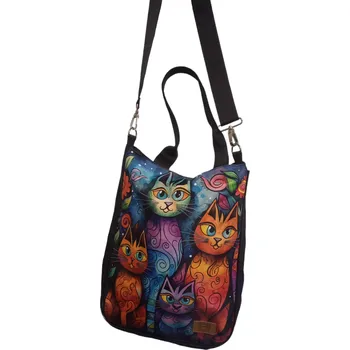 Krásná taška přes rameno