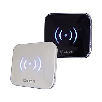 Vnitřní čtečka EM a HID Prox karet na elektroinstalační krabici