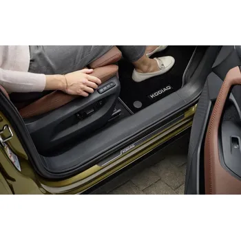 Škoda Dekorativní prahové lišty přední - černé ŠKODA Kodiaq II