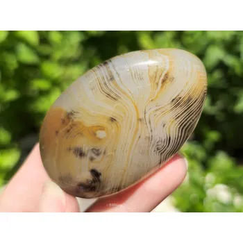 Přírodní kámen Achát sardonyx tromlovaný 82g Čína