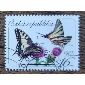 Sběratelství ČR 883 raz., motýli a bodláky, r. 2016