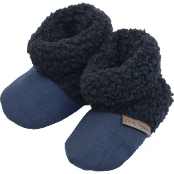 Capáčky černé teddy softshellové bačkorky