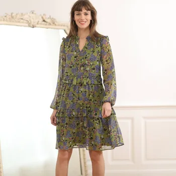 Dámské šaty Volánové šaty s potiskem mechová/purpurová 38