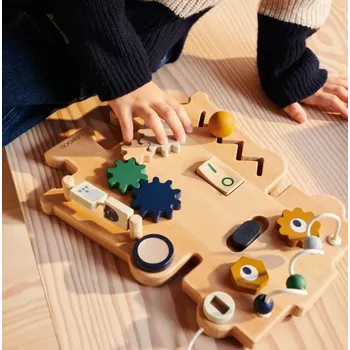 Hračka pro nejmenší Liewood Robot s aktivitami Carola Liewood Carola Robot Play Board