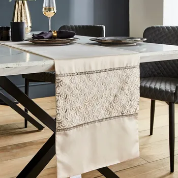 ubrus Běhoun na stůl z mikrosaténu 33x180 cm Deco Sequin – Catherine Lansfield ID_1682580