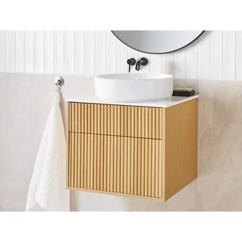Koupelnový nábytek Nástěnná koupelnová skříňka světlé dřevo MDF 60 x 52 cm s drážkovaným čelem 2 zásuvky s otvorem moderní styl koupelna Beliani