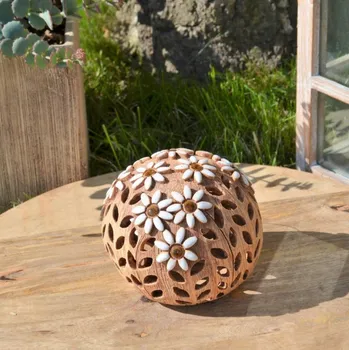 Zahradní dekorace Keramická koule na svíčku s kopretinou 12 cm, zahradní dekorace Motiv: světlá