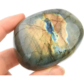 Přírodní kámen Labradorit leštěný kámen 179g
