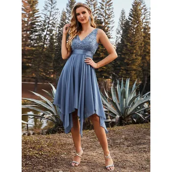 Dámské šaty Koktejlové asymetrické šaty s krajkovým topem - MODRÉ 3XL Barva: Světle Modrá, Velikost: 3XL