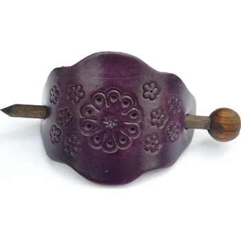 Kožená spona do vlasů s dřevěnou jehlicí č.1 Barva: Fialová