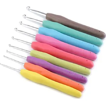 Háček na háčkování Háček se silikonovou rukojetí plochý - různé velikosti barevné