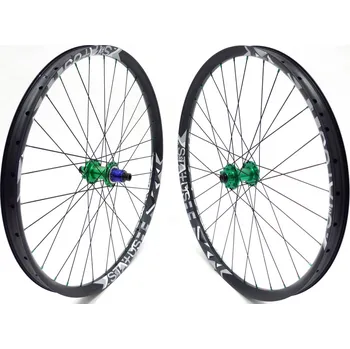 Zapletené kolo 1718g Zapletená kola PANCHOWHEELS Status 35, 27,5 +, náboje TUNE KillHill/ClimbHill Typ ořechu: SRAM XD