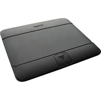 Legrand 654002 zapuštěný blok černý